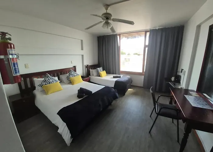 Hoedjiesbaai Hotel