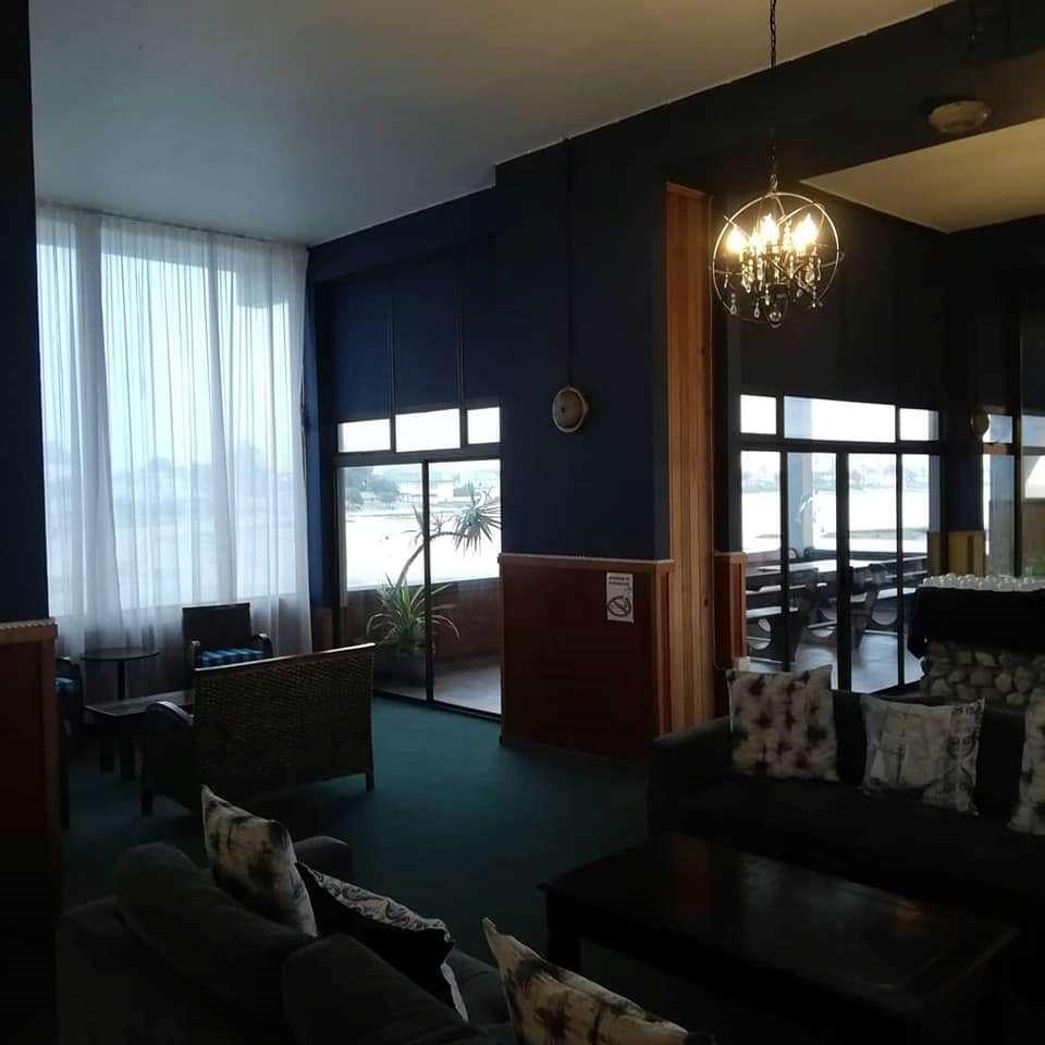 Hotel Hoedjiesbaai 2*
