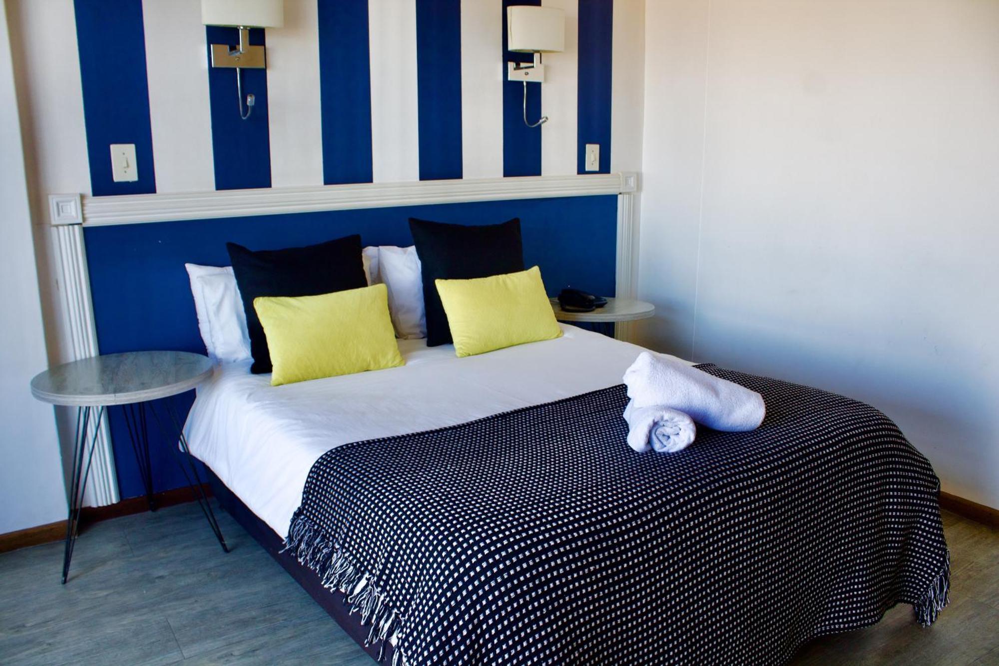 Hotel Hoedjiesbaai Saldanha Bay