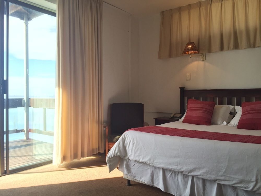 Hoedjiesbaai Hotel 2*