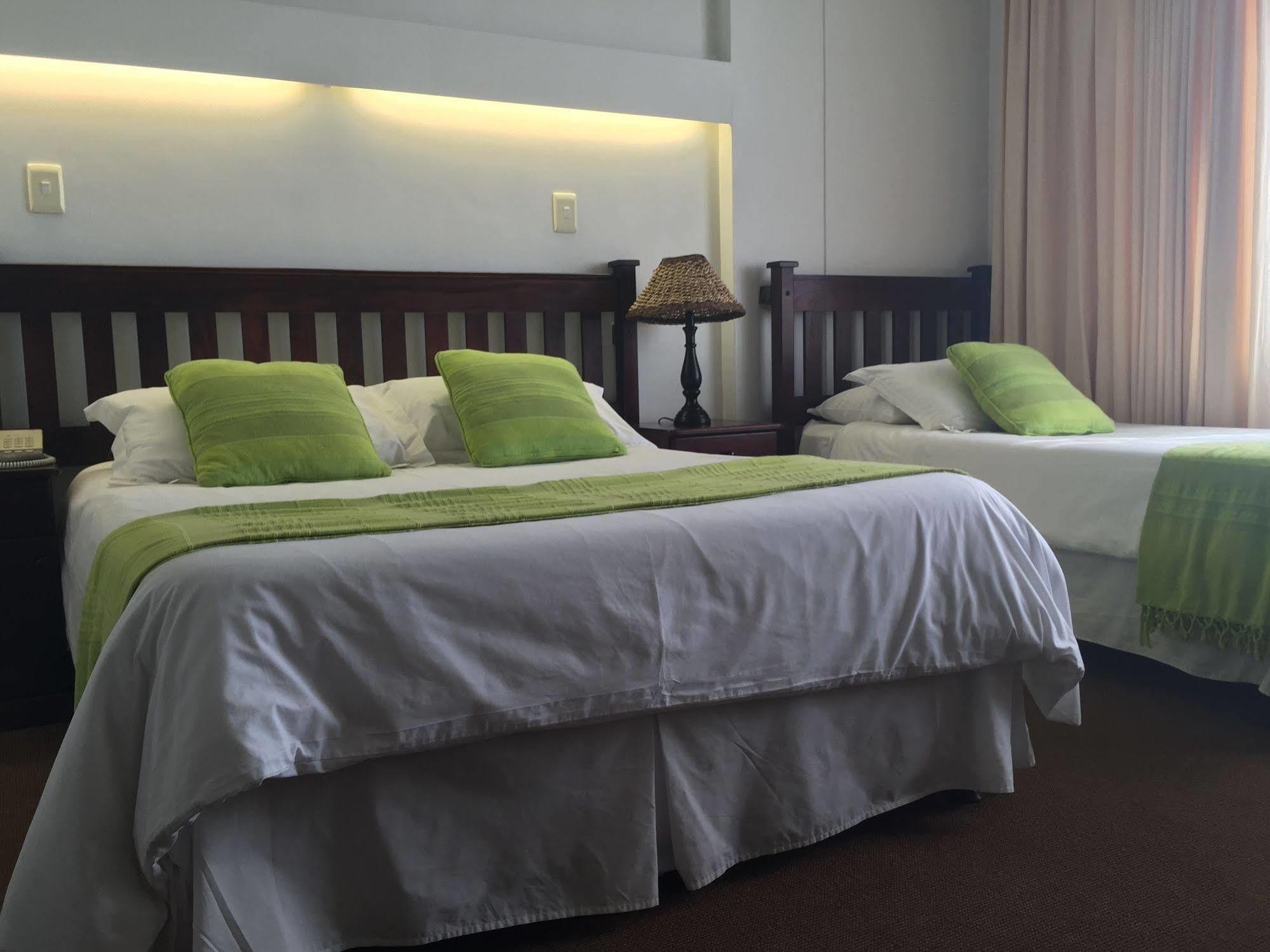 Hoedjiesbaai Hotel Saldanha Bay